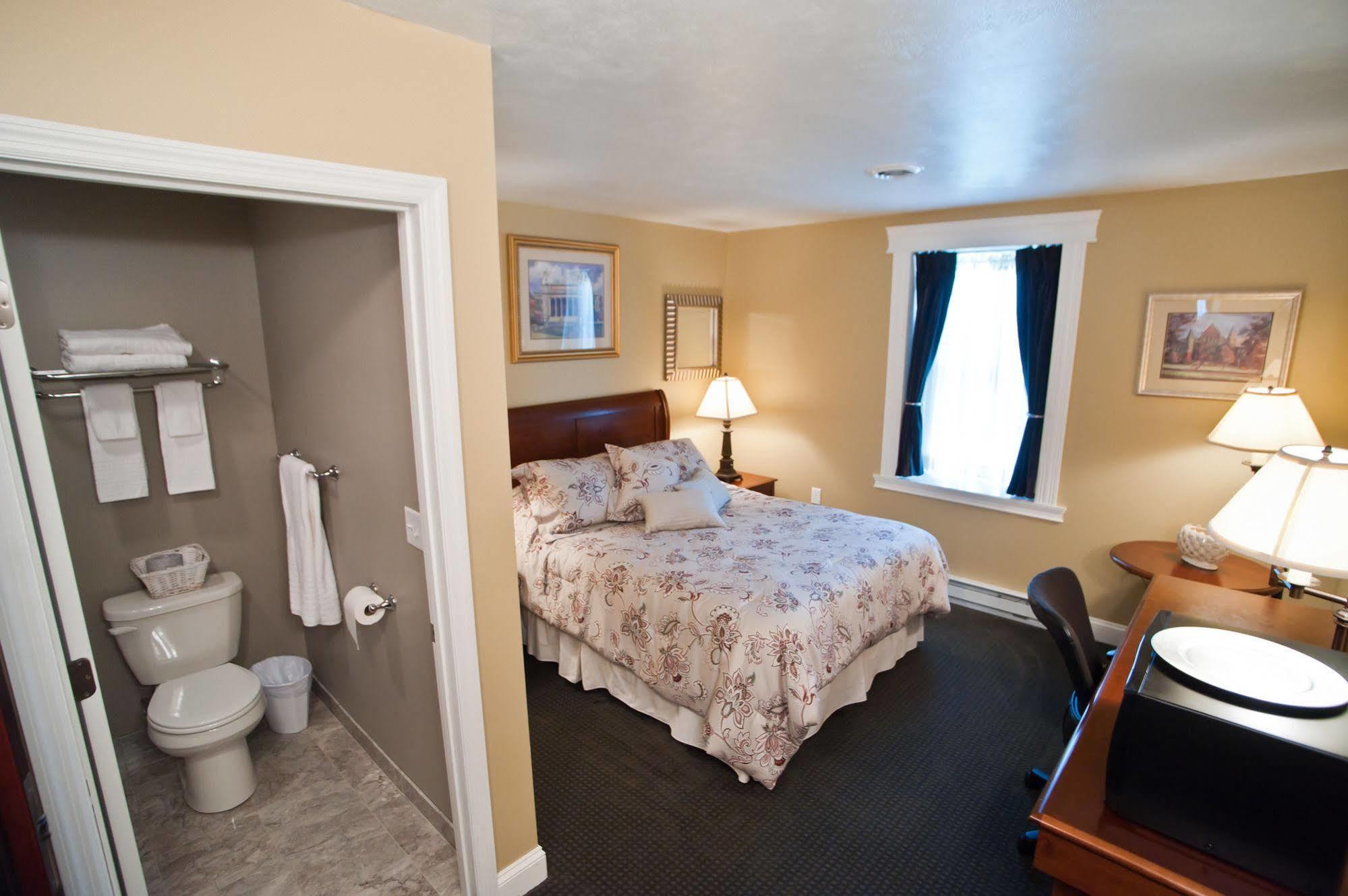 Beacon Hotel Oswego Exterior foto